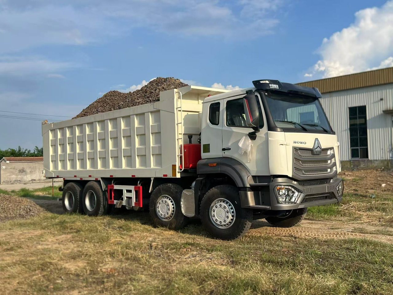 HOWO Used Dump Truck8*4 6*4 - Vrachtwagen: afbeelding 3 HOWO Used Dump Truck8*4 6*4 - Vrachtwagen: afbeelding 3