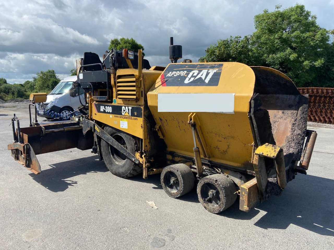 CATERPILLAR AP300 - Graafmachine: afbeelding 4 CATERPILLAR AP300 - Graafmachine: afbeelding 4