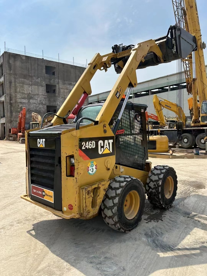 CATERPILLAR 246D - Schranklader: afbeelding 1 CATERPILLAR 246D - Schranklader: afbeelding 1