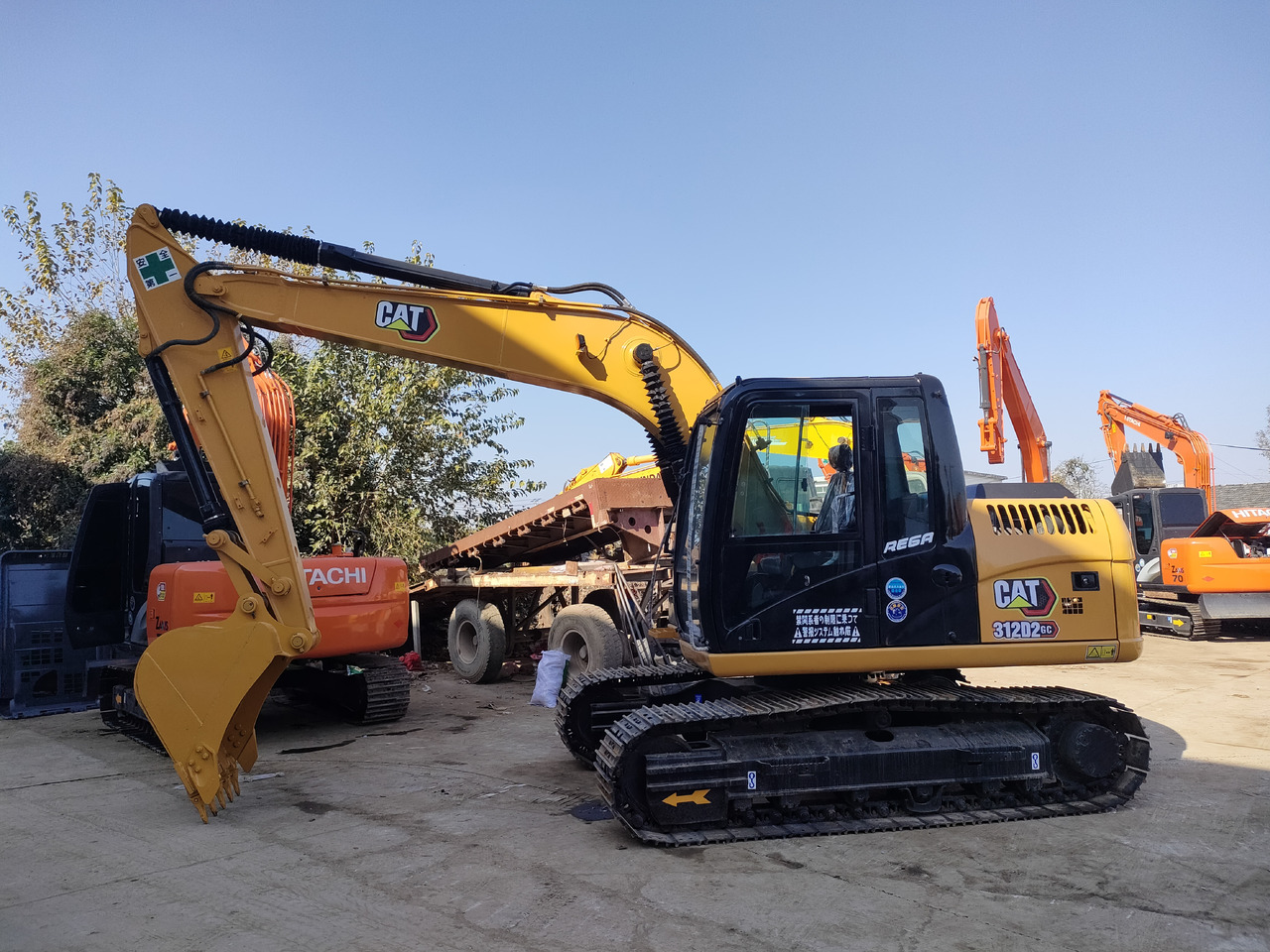 CATERPILLAR 312D2GC - Minigraafmachine: afbeelding 1 CATERPILLAR 312D2GC - Minigraafmachine: afbeelding 1
