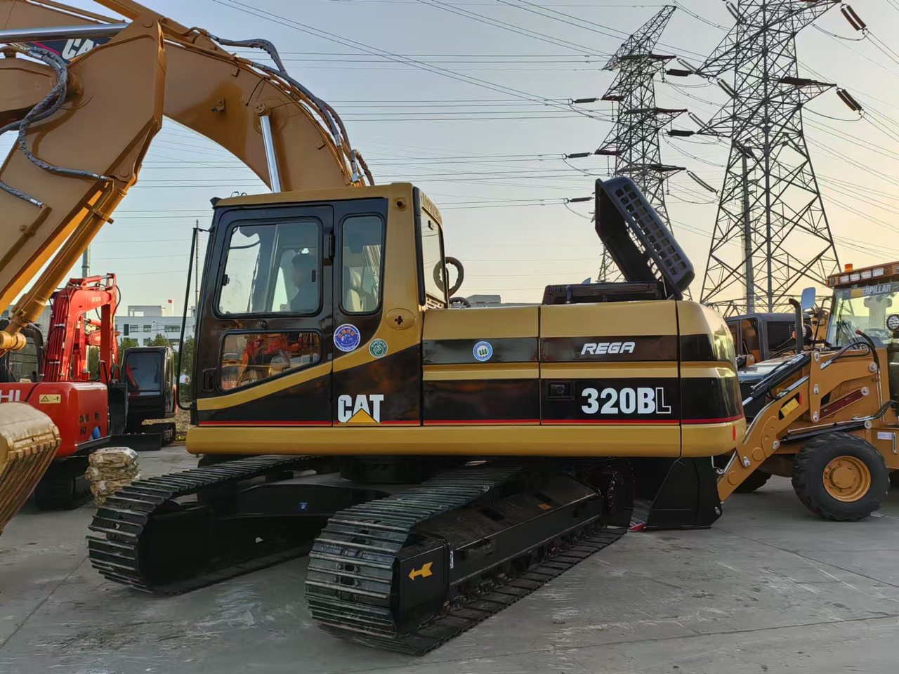 CATERPILLAR 320B - Rupsgraafmachine: afbeelding 4 CATERPILLAR 320B - Rupsgraafmachine: afbeelding 4