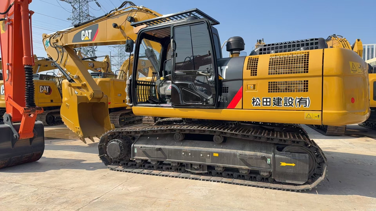 CATERPILLAR 330D2 - Rupsgraafmachine: afbeelding 4 CATERPILLAR 330D2 - Rupsgraafmachine: afbeelding 4