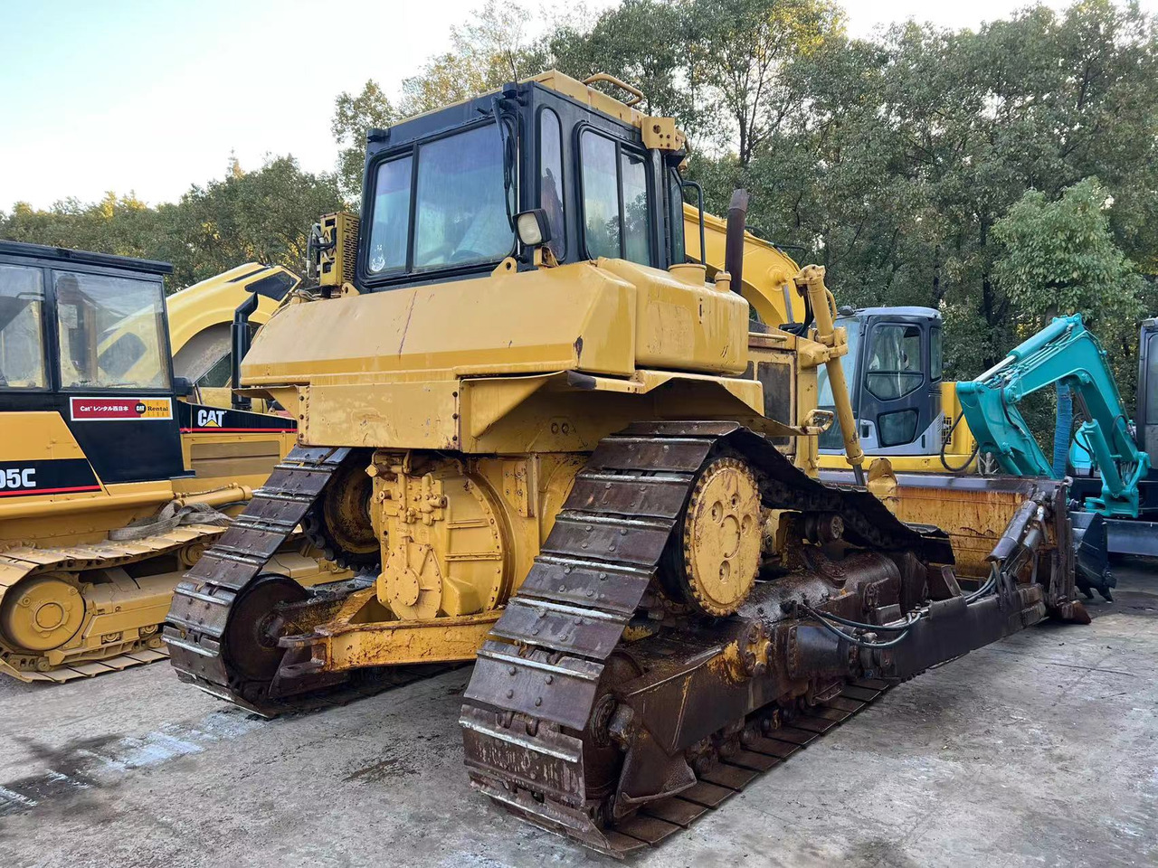 CATERPILLAR D6H - Bulldozer: afbeelding 1 CATERPILLAR D6H - Bulldozer: afbeelding 1