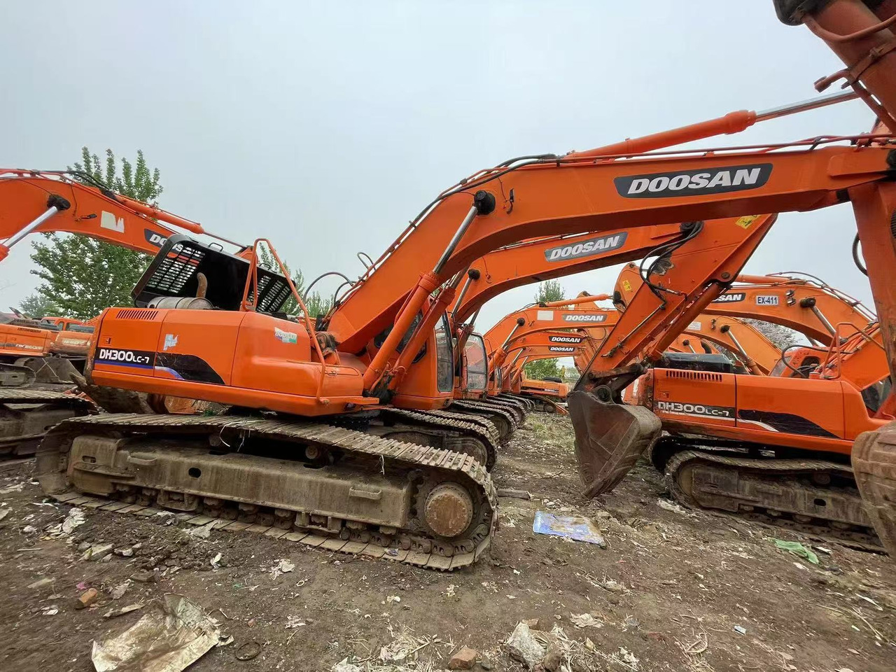 DOOSAN DH300LC-7 - Rupsgraafmachine: afbeelding 1 DOOSAN DH300LC-7 - Rupsgraafmachine: afbeelding 1
