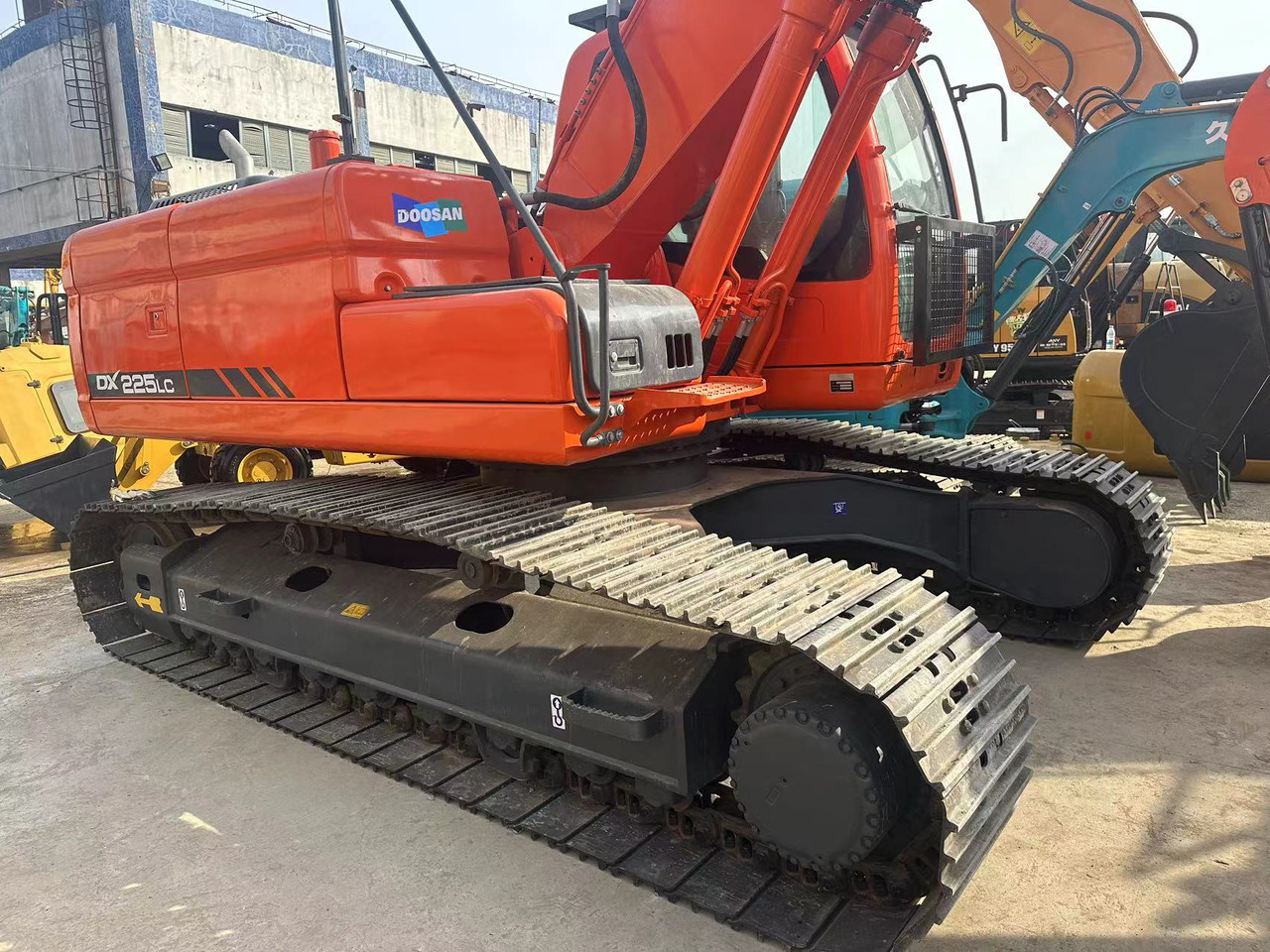 DOOSAN DX225LC - Rupsgraafmachine: afbeelding 3 DOOSAN DX225LC - Rupsgraafmachine: afbeelding 3