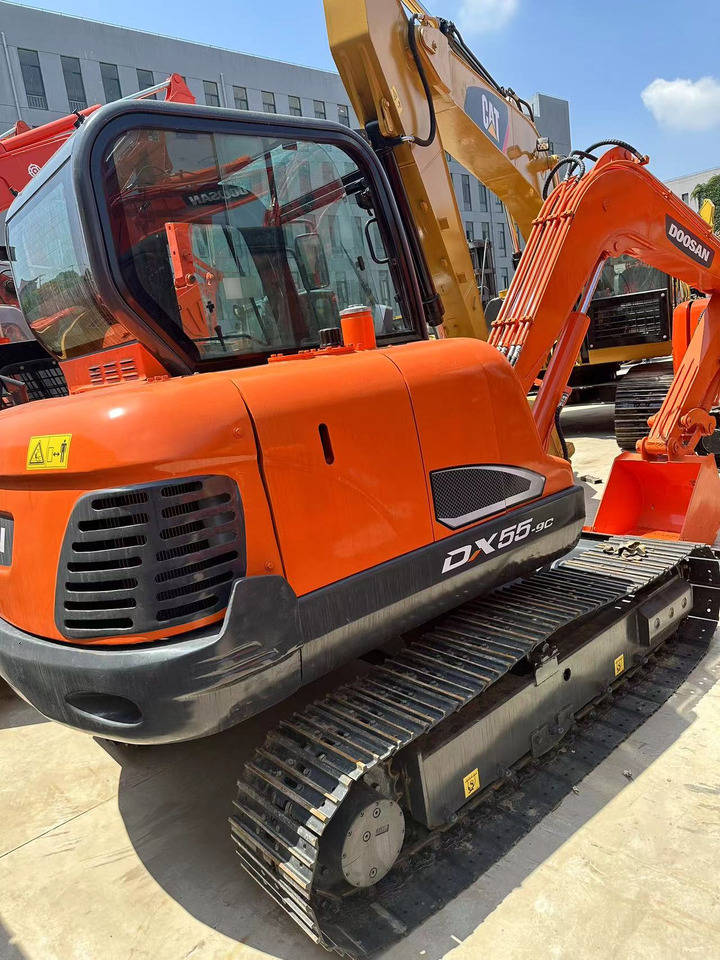 DOOSAN DX55-9C - Rupsgraafmachine: afbeelding 2 DOOSAN DX55-9C - Rupsgraafmachine: afbeelding 2