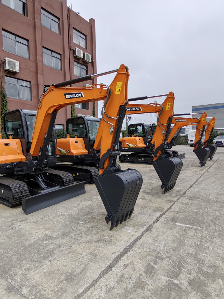 DOOSAN DX60E-10N - Rupsgraafmachine: afbeelding 1 DOOSAN DX60E-10N - Rupsgraafmachine: afbeelding 1