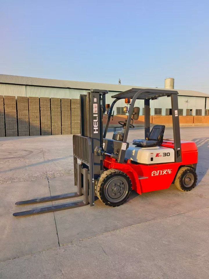 HELI 30 - Diesel heftruck: afbeelding 1 HELI 30 - Diesel heftruck: afbeelding 1