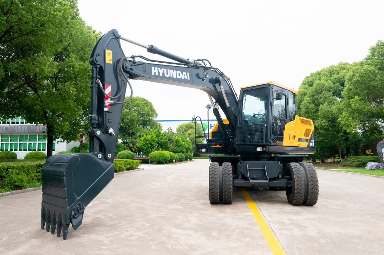HYUNDAI HW155 - Mobiele graafmachine: afbeelding 3 HYUNDAI HW155 - Mobiele graafmachine: afbeelding 3