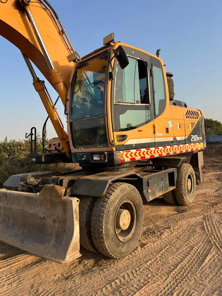 HYUNDAI R210W-9 - Mobiele graafmachine: afbeelding 5 HYUNDAI R210W-9 - Mobiele graafmachine: afbeelding 5