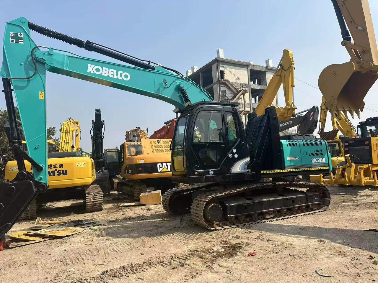 KOBELCO SK200-8 - Minigraafmachine: afbeelding 2 KOBELCO SK200-8 - Minigraafmachine: afbeelding 2
