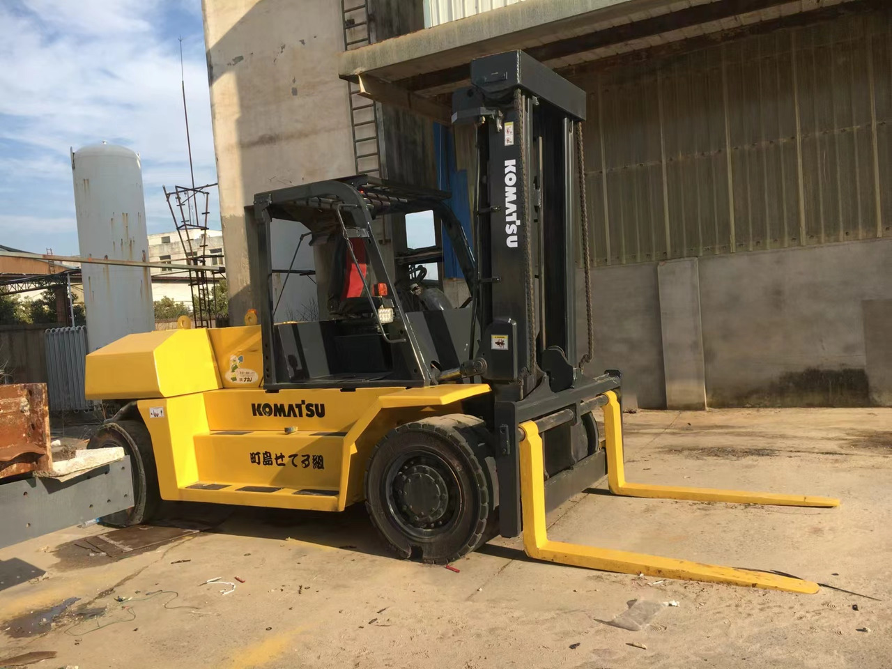 KOMATSU 15-ton - Diesel heftruck: afbeelding 1 KOMATSU 15-ton - Diesel heftruck: afbeelding 1