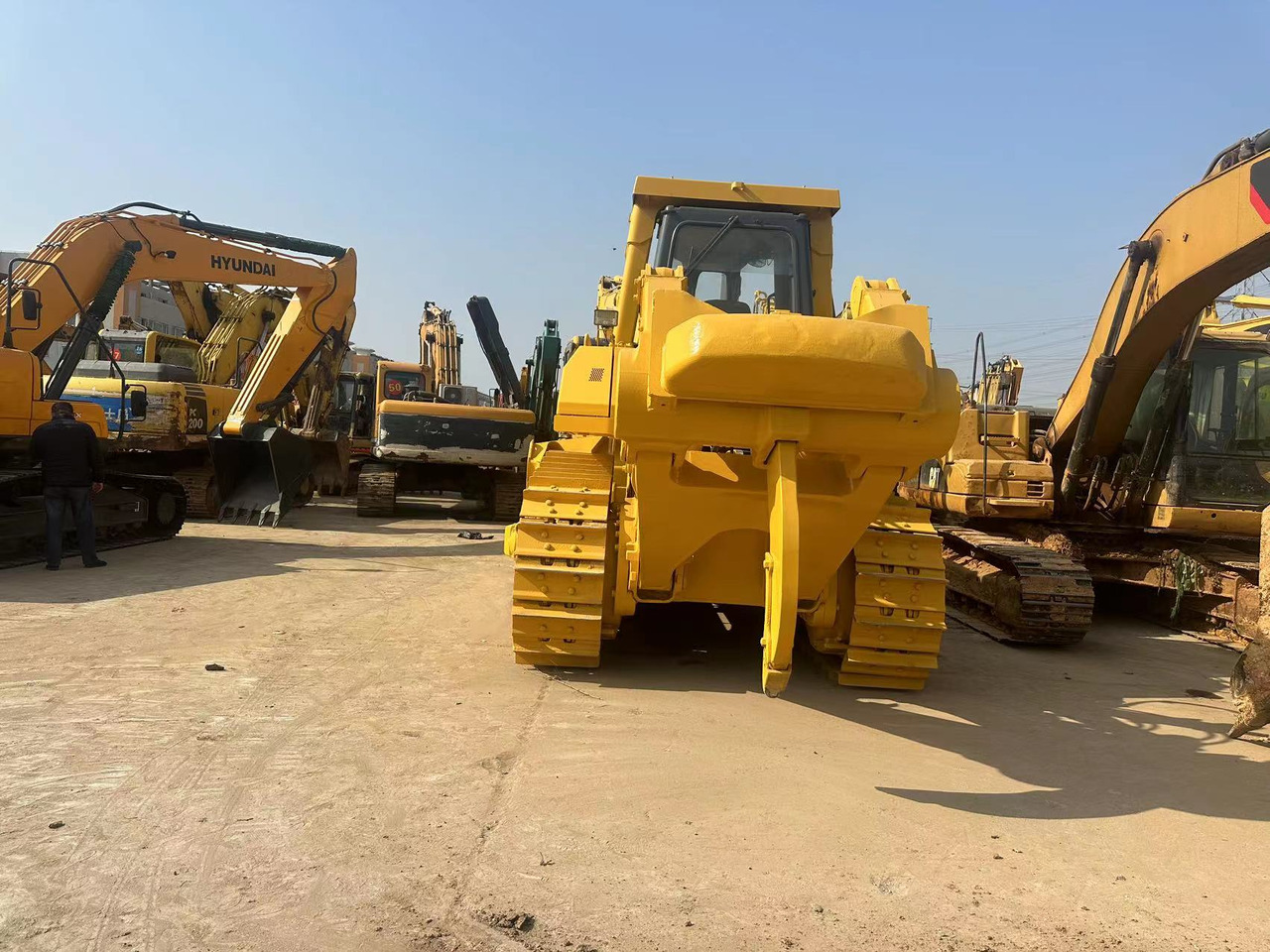 KOMATSU D155A-5 - Bulldozer: afbeelding 4 KOMATSU D155A-5 - Bulldozer: afbeelding 4