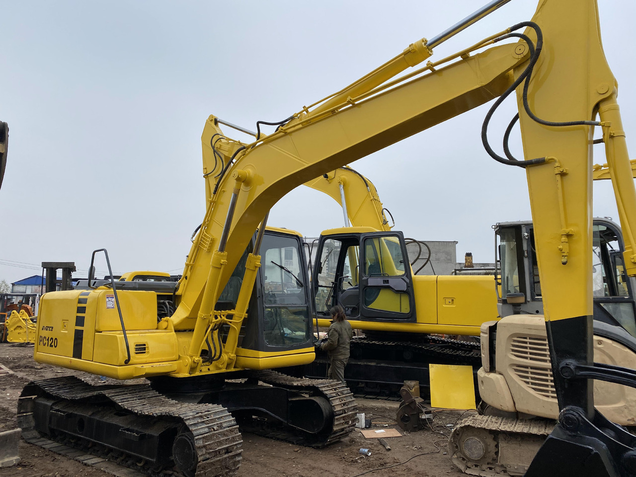 KOMATSU PC120-6 - Rupsgraafmachine: afbeelding 1 KOMATSU PC120-6 - Rupsgraafmachine: afbeelding 1