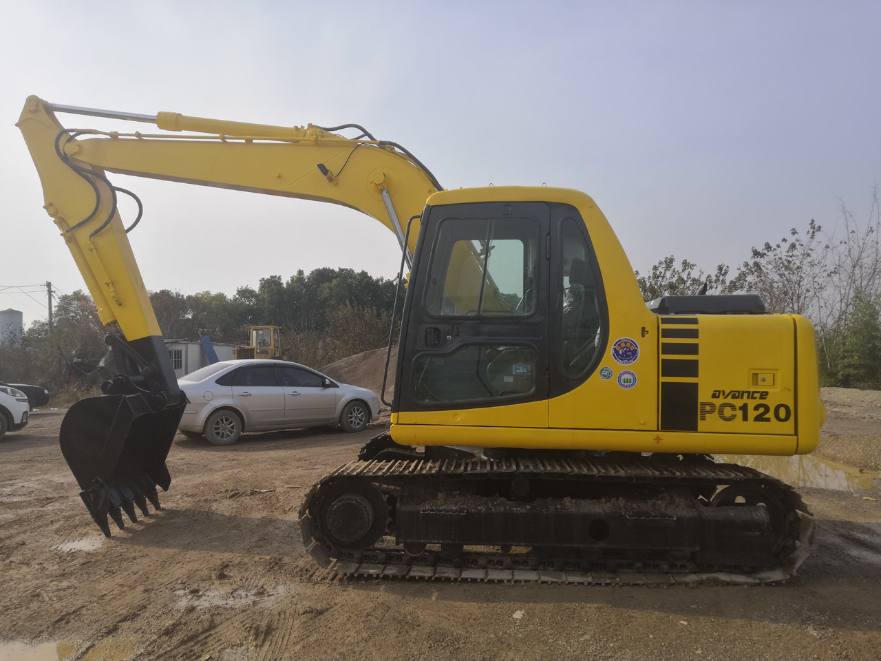 KOMATSU PC120-6 - Rupsgraafmachine: afbeelding 4 KOMATSU PC120-6 - Rupsgraafmachine: afbeelding 4