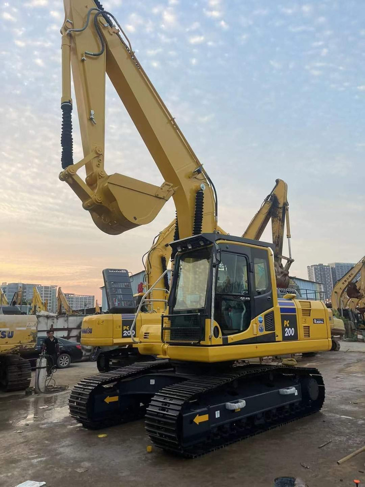 KOMATSU PC200-8 - Rupsgraafmachine: afbeelding 2 KOMATSU PC200-8 - Rupsgraafmachine: afbeelding 2