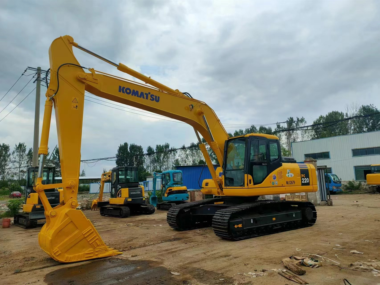 KOMATSU PC220-7 - Rupsgraafmachine: afbeelding 1 KOMATSU PC220-7 - Rupsgraafmachine: afbeelding 1