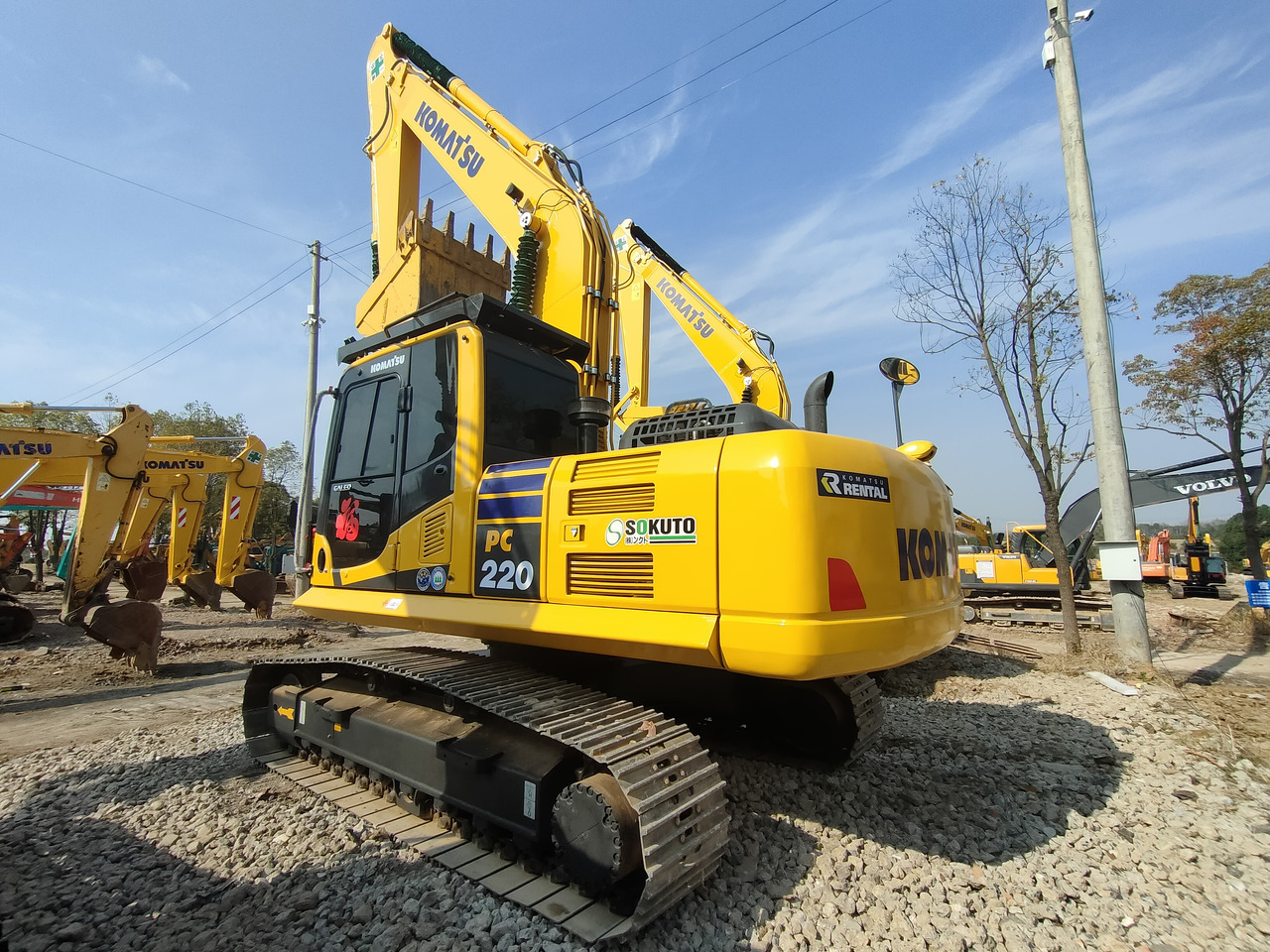 KOMATSU PC220-8 - Rupsgraafmachine: afbeelding 1 KOMATSU PC220-8 - Rupsgraafmachine: afbeelding 1