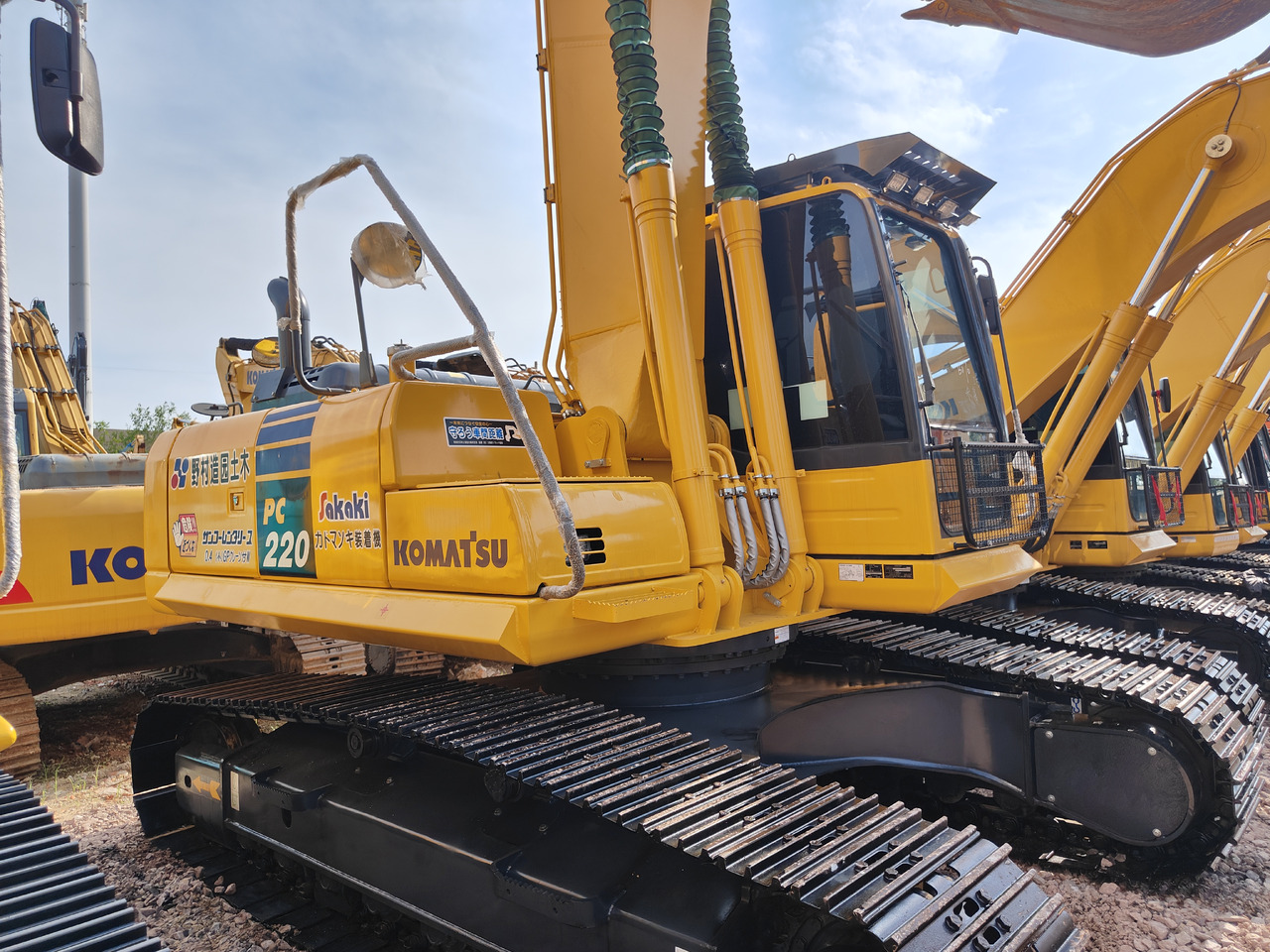 KOMATSU PC220-8 - Rupsgraafmachine: afbeelding 2 KOMATSU PC220-8 - Rupsgraafmachine: afbeelding 2