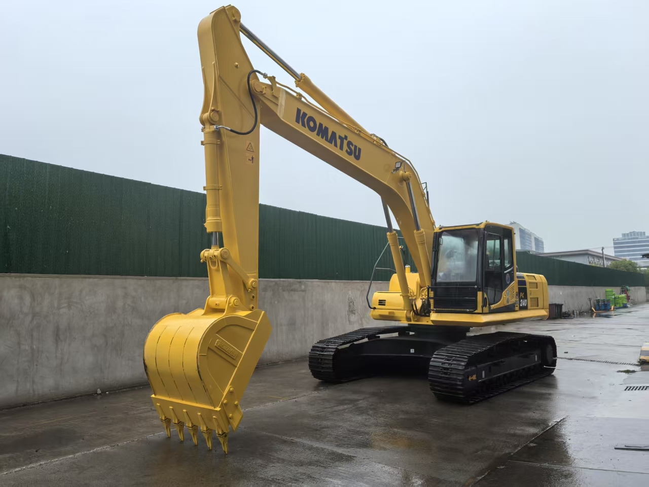 KOMATSU PC240LC-8M0 - Rupsgraafmachine: afbeelding 2 KOMATSU PC240LC-8M0 - Rupsgraafmachine: afbeelding 2