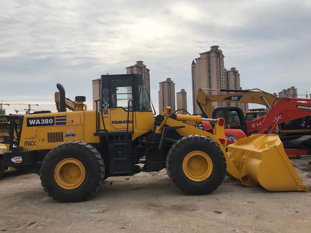 KOMATSU WA380-3 - Wiellader: afbeelding 3 KOMATSU WA380-3 - Wiellader: afbeelding 3