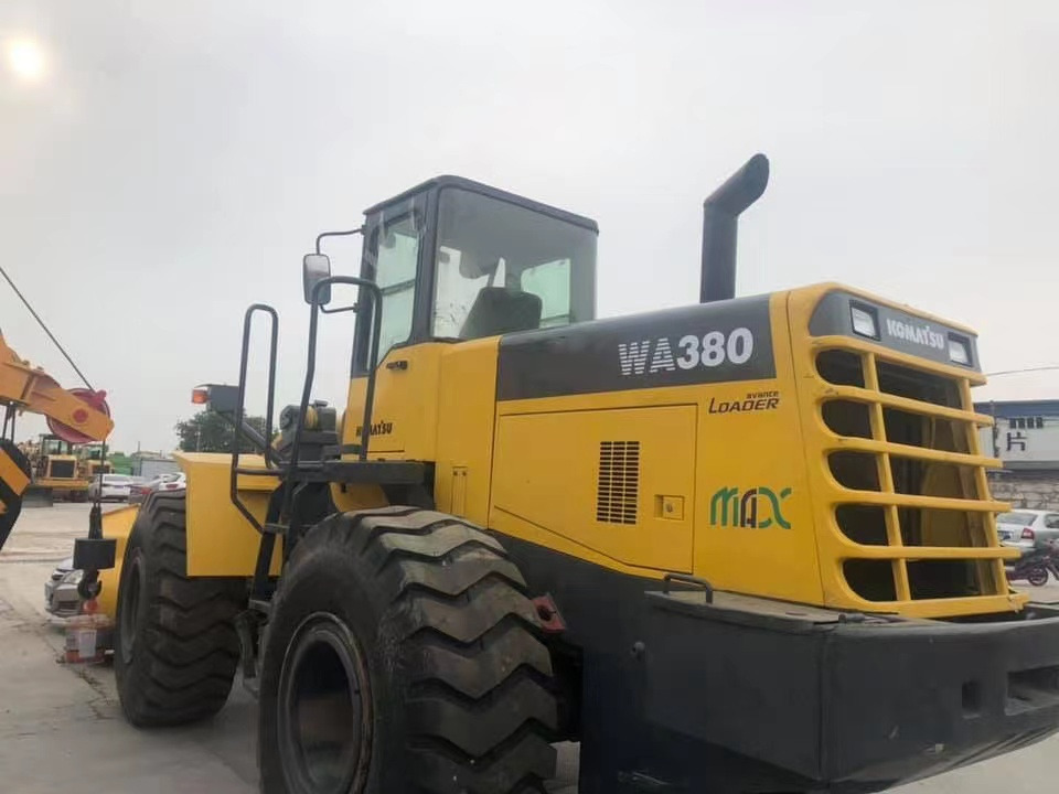 KOMATSU WA380-3 - Wiellader: afbeelding 2 KOMATSU WA380-3 - Wiellader: afbeelding 2