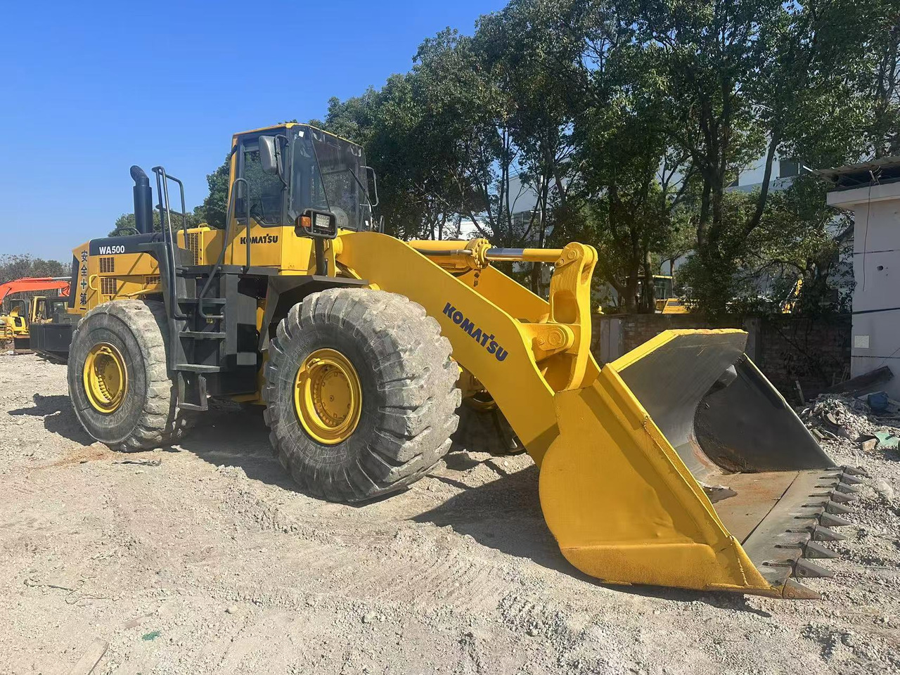 KOMATSU WA500-3 - Wiellader: afbeelding 1 KOMATSU WA500-3 - Wiellader: afbeelding 1