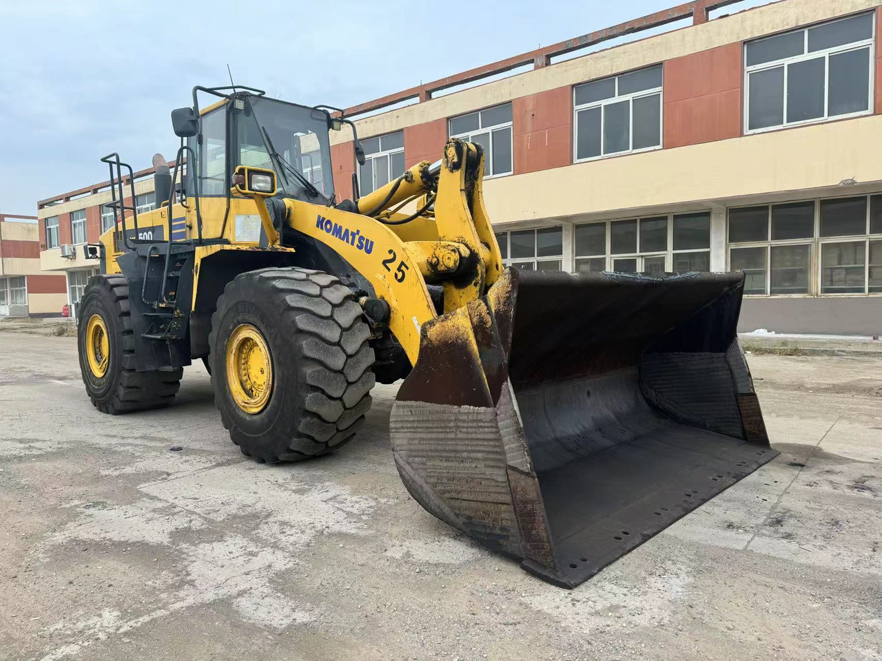KOMATSU WA500-6 - Wiellader: afbeelding 5 KOMATSU WA500-6 - Wiellader: afbeelding 5