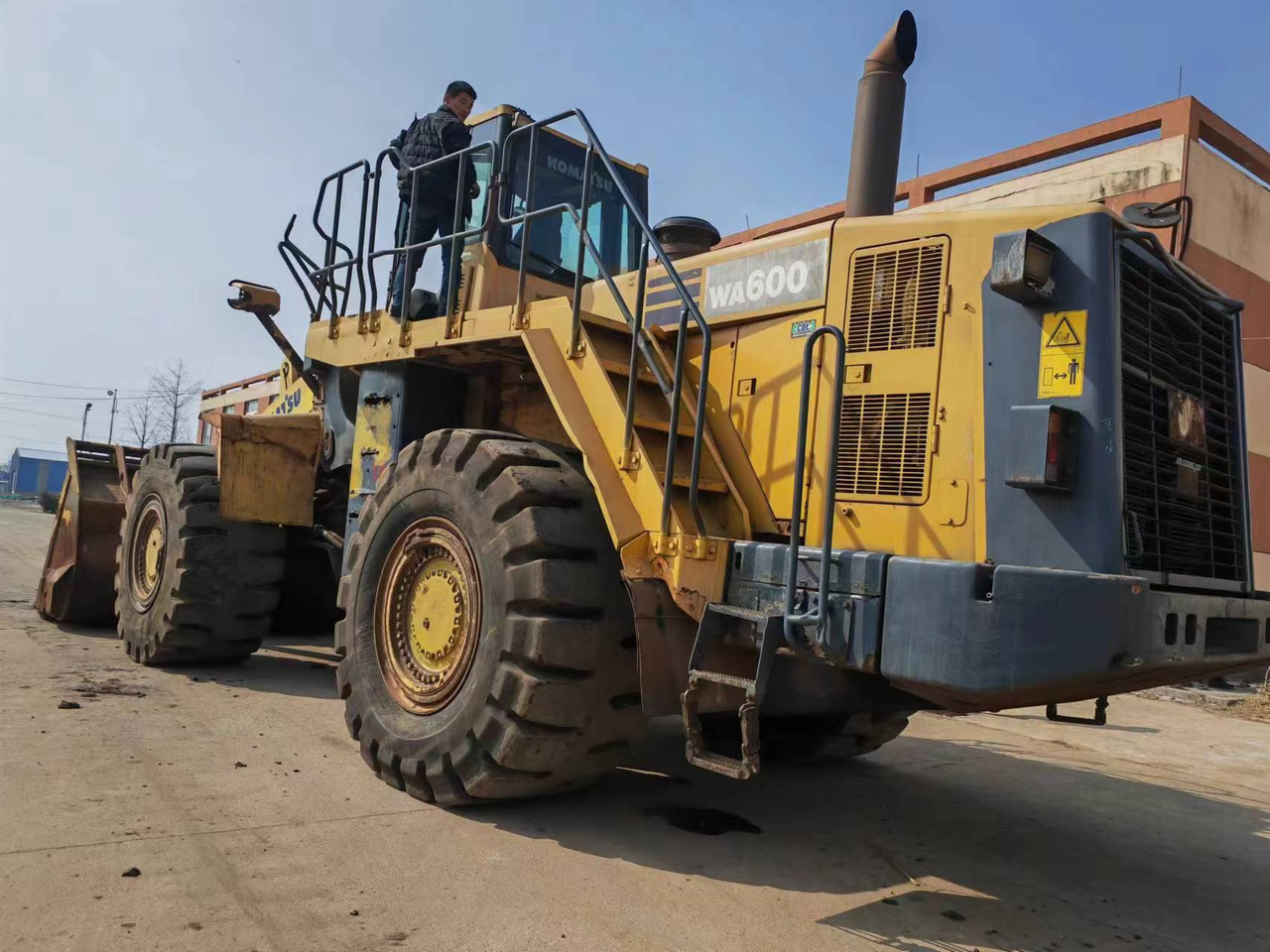 KOMATSU WA600-6 - Wiellader: afbeelding 4 KOMATSU WA600-6 - Wiellader: afbeelding 4
