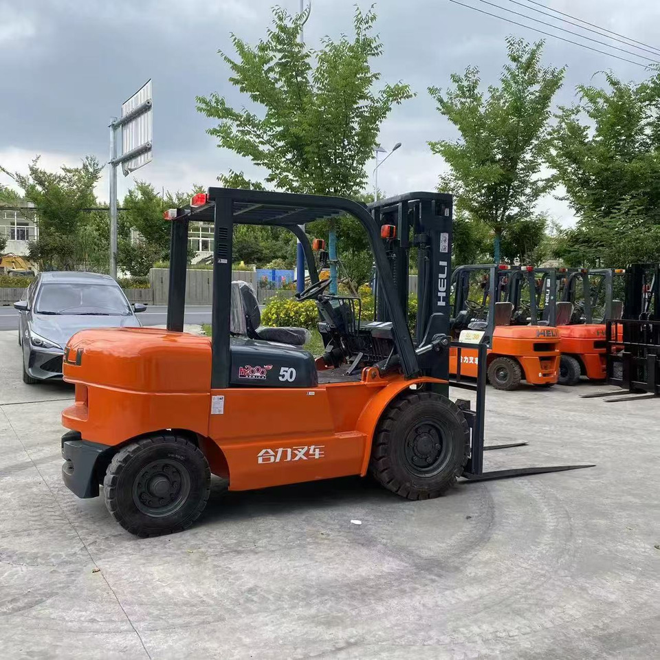 TOYOTA 50 - Diesel heftruck: afbeelding 1 TOYOTA 50 - Diesel heftruck: afbeelding 1