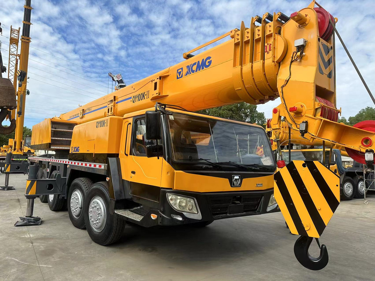 XCMG QY100K - Mobiele kraan: afbeelding 2 XCMG QY100K - Mobiele kraan: afbeelding 2