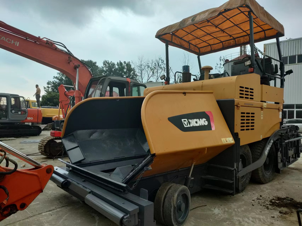 XCMG RP602 - Asfaltafwerkmachine: afbeelding 3 XCMG RP602 - Asfaltafwerkmachine: afbeelding 3