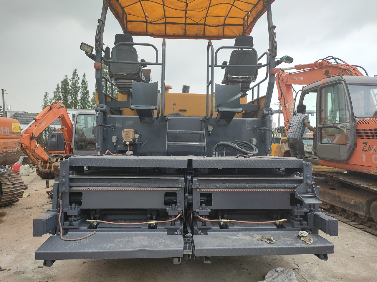 XCMG RP602L - Asfaltafwerkmachine: afbeelding 3 XCMG RP602L - Asfaltafwerkmachine: afbeelding 3