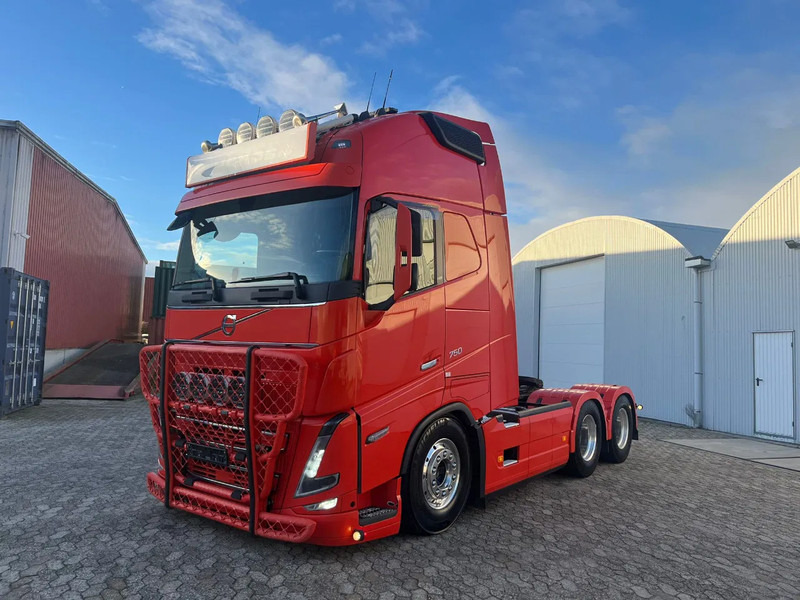 Volvo FH 16.750 FH 16 6x4 - Trekker: afbeelding 2 Volvo FH 16.750 FH 16 6x4 - Trekker: afbeelding 2