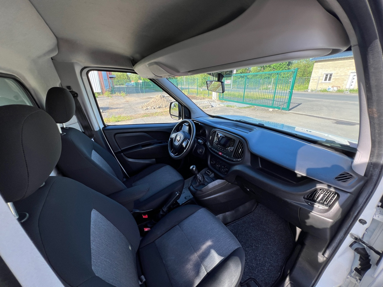 FIAT Doblo Multijet 1.3 95ch Utilitaire - Gesloten bestelwagen: afbeelding 3 FIAT Doblo Multijet 1.3 95ch Utilitaire - Gesloten bestelwagen: afbeelding 3