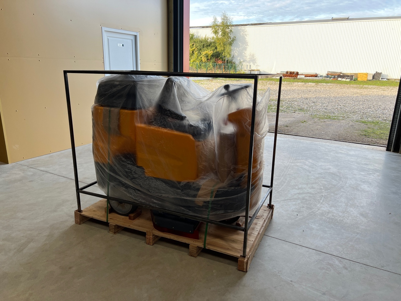 HIPPO AR-X9 - Veegwagen: afbeelding 4 HIPPO AR-X9 - Veegwagen: afbeelding 4