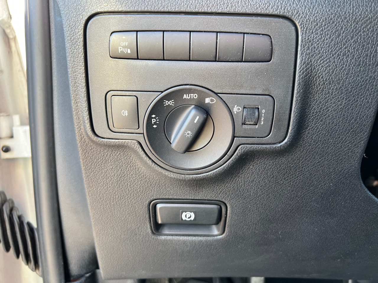 Gesloten bestelwagen MERCEDES-BENZ VITO 109 Fourgon 1.6 BlueTEC Long Utilitaire: afbeelding 10