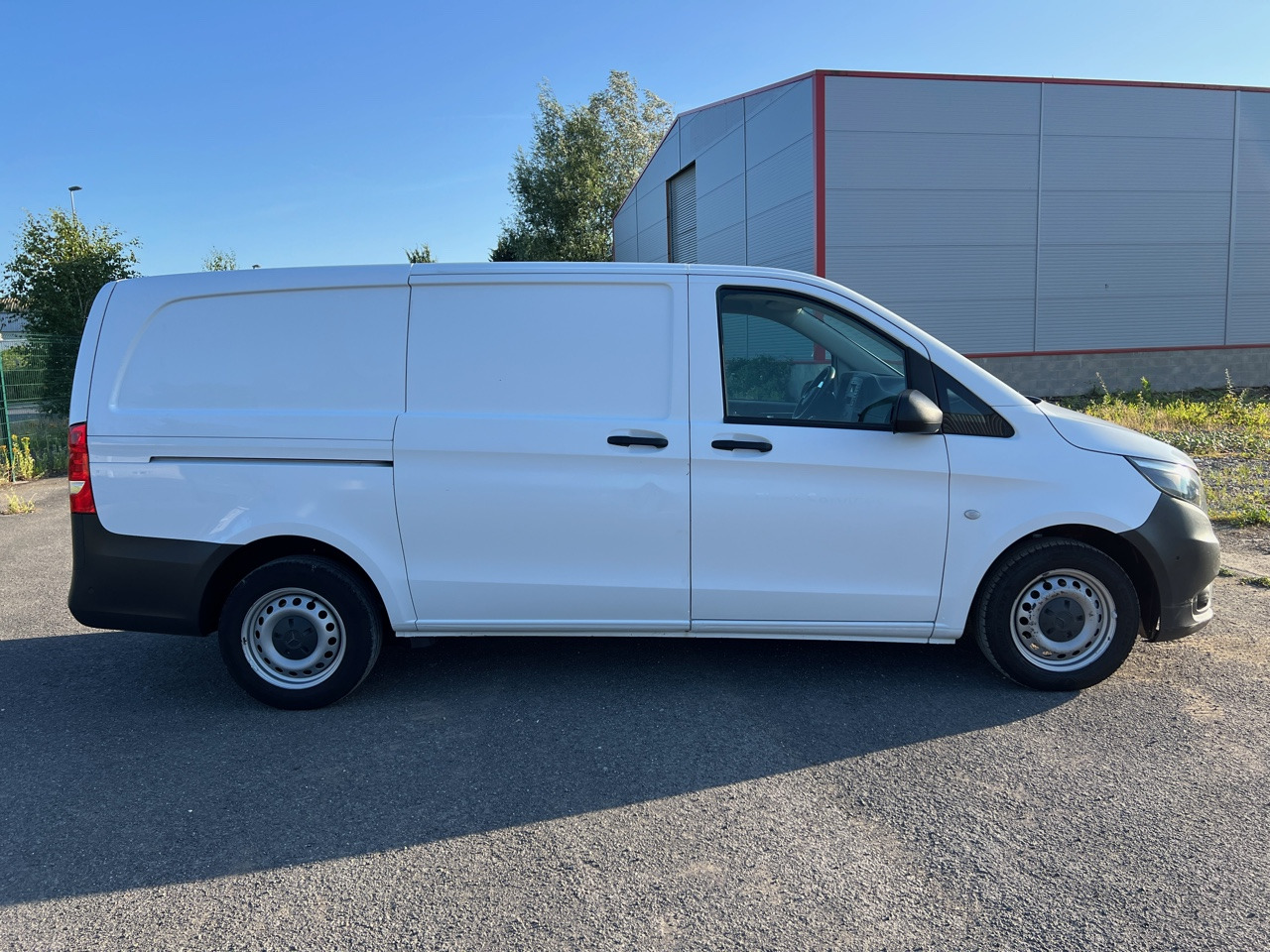 Gesloten bestelwagen MERCEDES-BENZ VITO 109 Fourgon 1.6 BlueTEC Long Utilitaire: afbeelding 32