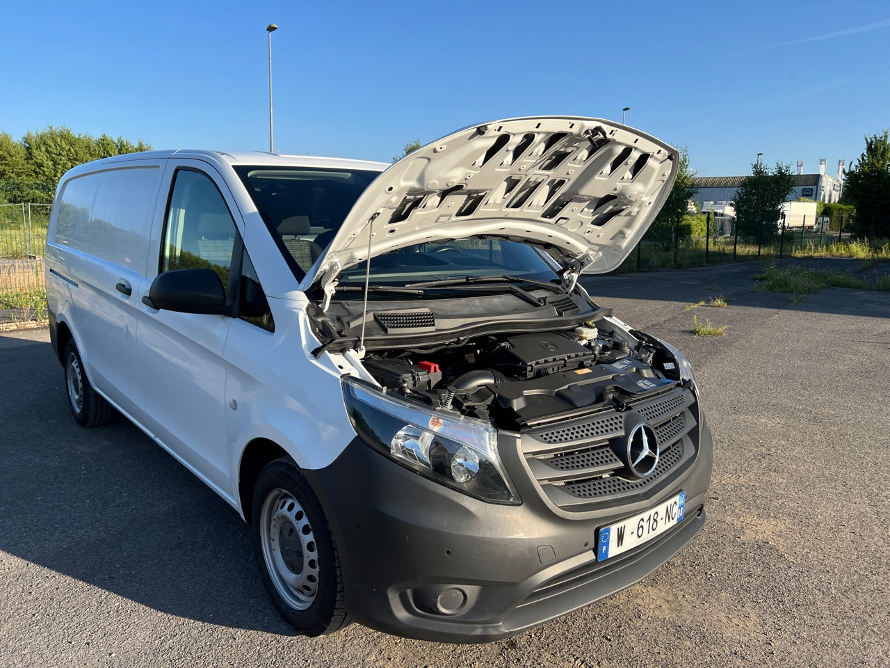 Gesloten bestelwagen MERCEDES-BENZ VITO 109 Fourgon 1.6 BlueTEC Long Utilitaire: afbeelding 15