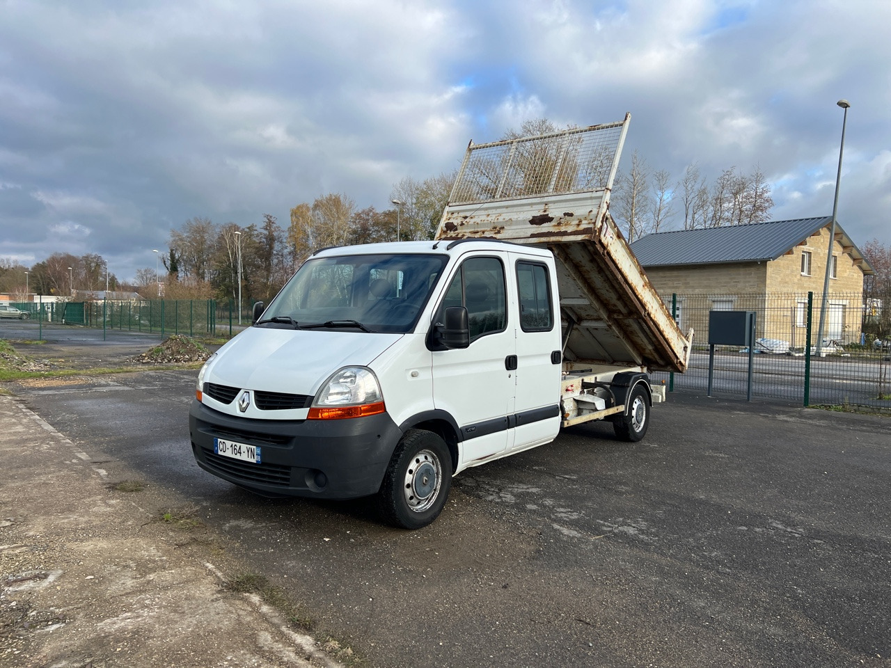 RENAULT Master Benne Double cabine DCi 120 7 Places - Kipper bestelwagen: afbeelding 1 RENAULT Master Benne Double cabine DCi 120 7 Places - Kipper bestelwagen: afbeelding 1