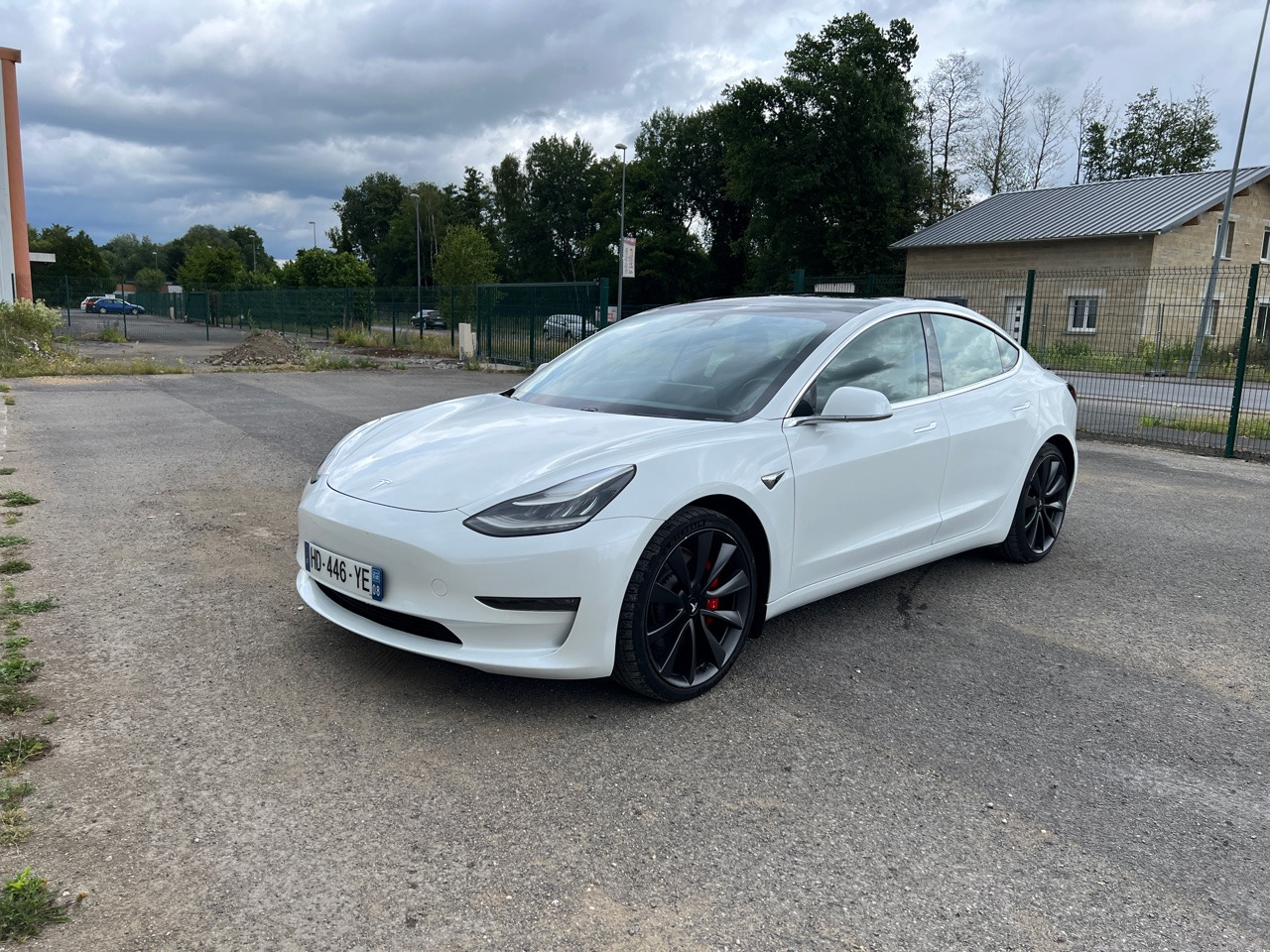 TESLA Model 3 Performance Dual Motor FSD 3 Autopilot - Sedan: afbeelding 1 TESLA Model 3 Performance Dual Motor FSD 3 Autopilot - Sedan: afbeelding 1