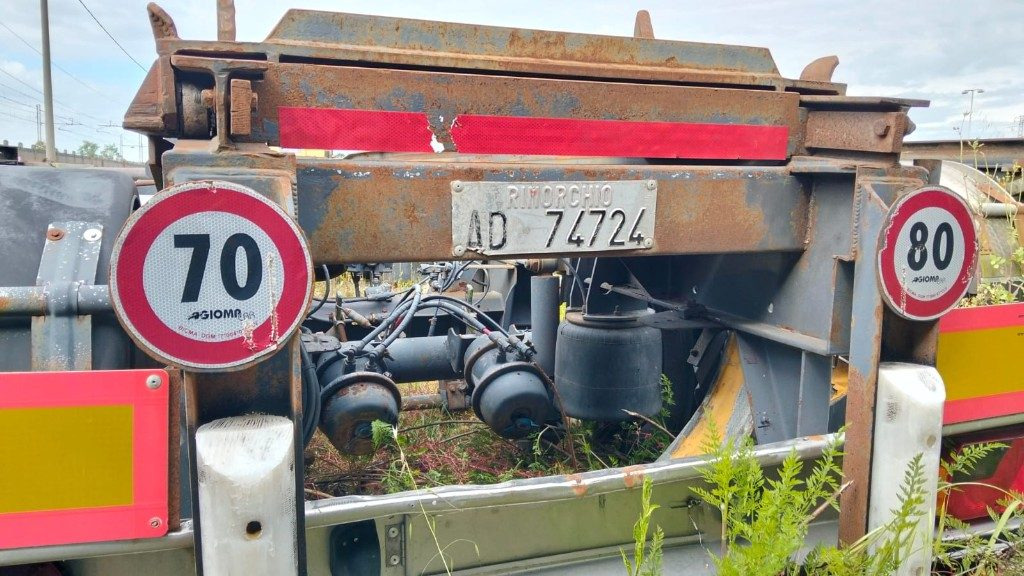 CARDI RIMORCHIO CARDI SCARRABILE PNEUMATICO - Haakarm/ Portaalarm aanhanger: afbeelding 4 CARDI RIMORCHIO CARDI SCARRABILE PNEUMATICO - Haakarm/ Portaalarm aanhanger: afbeelding 4