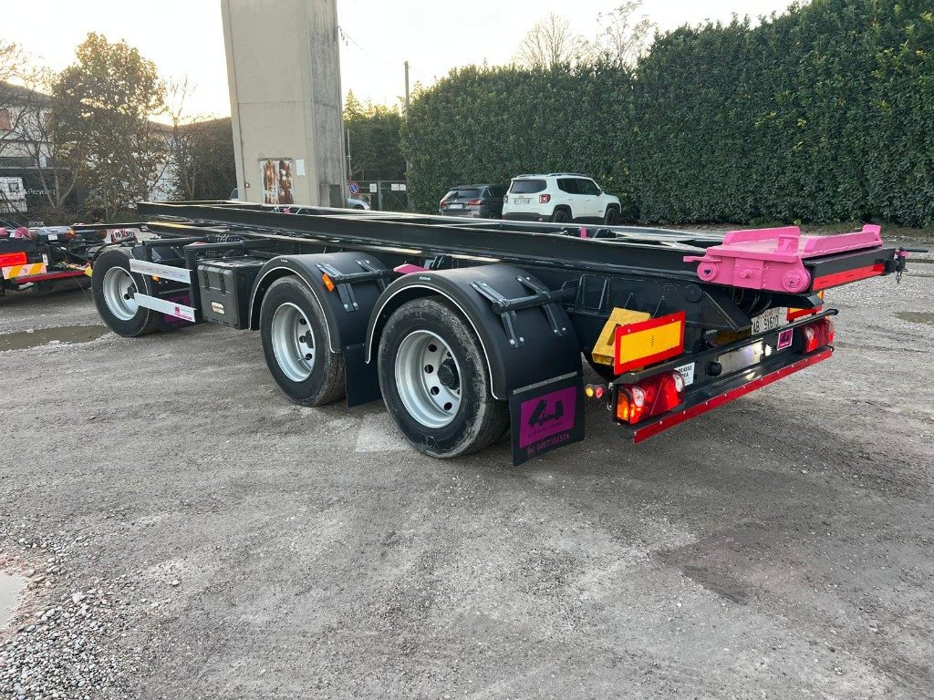 CARDI RIMORCHIO CARDI SCARRABILE RIBALTABILE - Haakarm/ Portaalarm aanhanger: afbeelding 2 CARDI RIMORCHIO CARDI SCARRABILE RIBALTABILE - Haakarm/ Portaalarm aanhanger: afbeelding 2