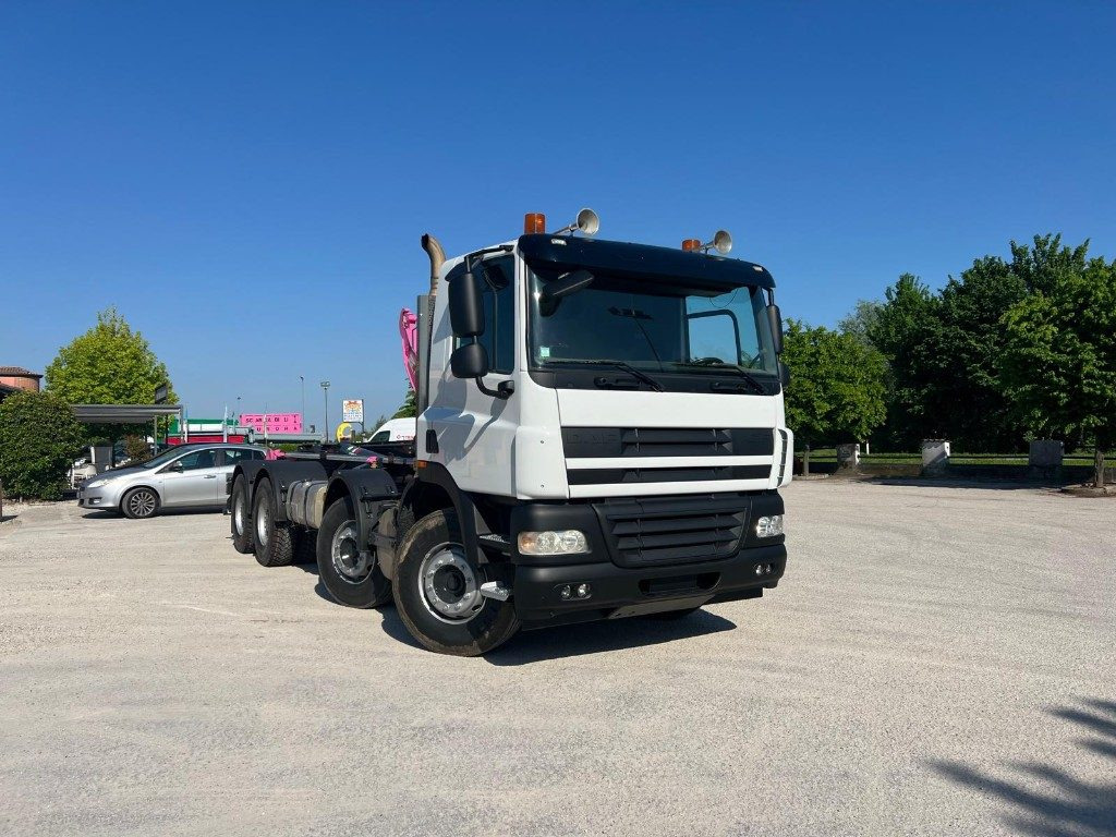 DAF CF85 SCARRABILE - Haakarmsysteem vrachtwagen: afbeelding 2 DAF CF85 SCARRABILE - Haakarmsysteem vrachtwagen: afbeelding 2