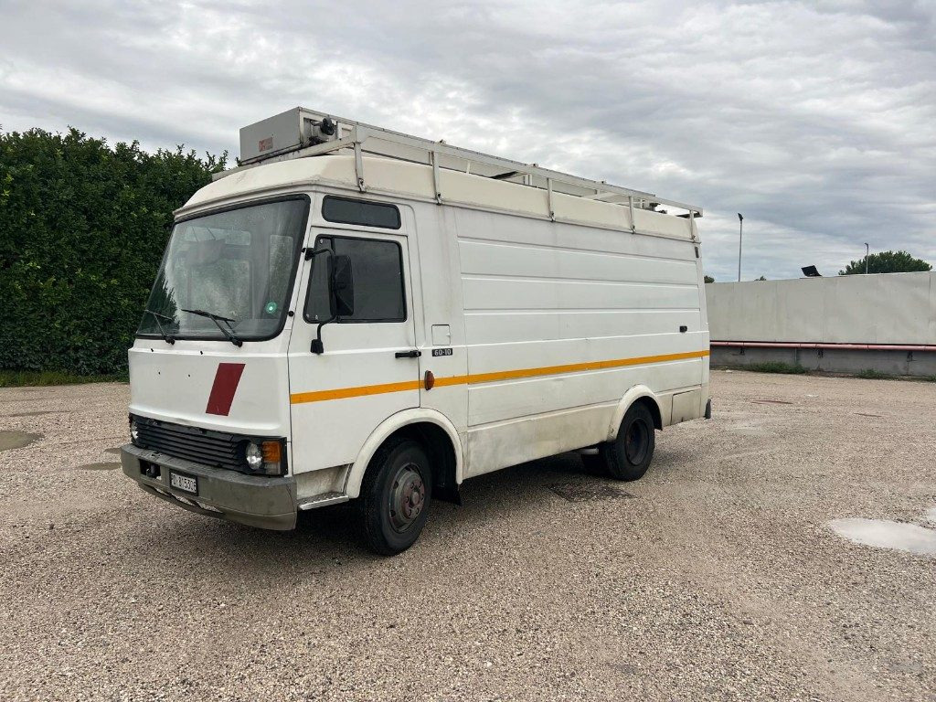 FIAT 60 10 - Gesloten bestelwagen: afbeelding 1 FIAT 60 10 - Gesloten bestelwagen: afbeelding 1