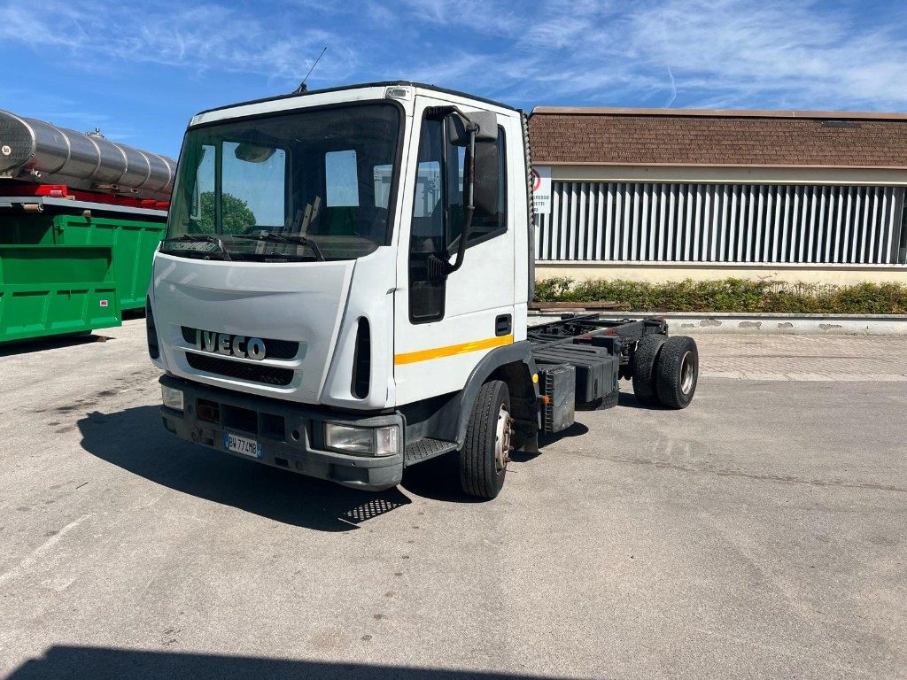 IVECO 80E15 A TELAIO - Chassis vrachtwagen: afbeelding 1 IVECO 80E15 A TELAIO - Chassis vrachtwagen: afbeelding 1