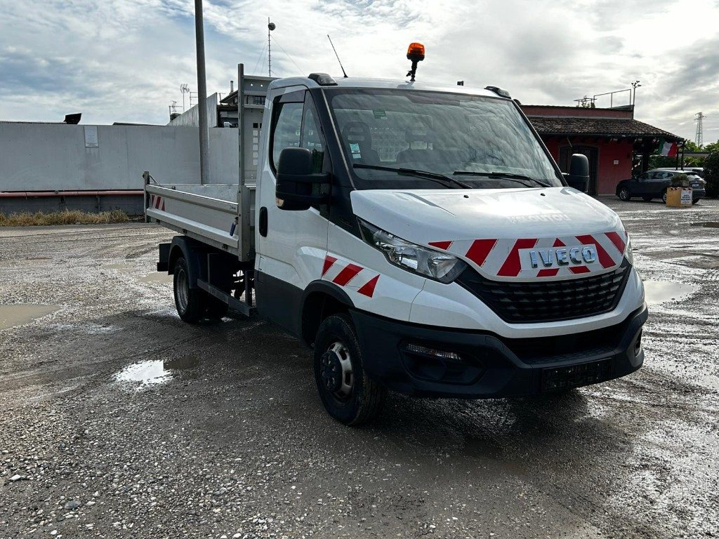 Kipper bestelwagen IVECO DAILY 35.140 RIBALTABILE: afbeelding 7 Kipper bestelwagen IVECO DAILY 35.140 RIBALTABILE: afbeelding 7