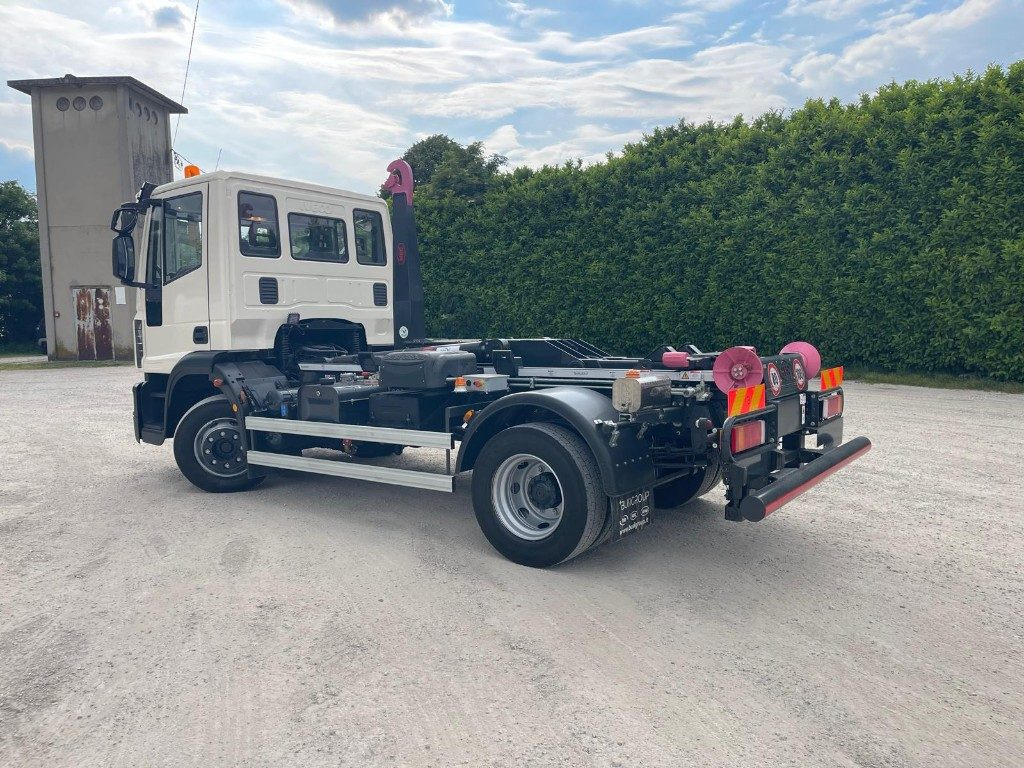 IVECO EUROCARGO 120E22 SCARRABILE - Haakarmsysteem vrachtwagen: afbeelding 3 IVECO EUROCARGO 120E22 SCARRABILE - Haakarmsysteem vrachtwagen: afbeelding 3
