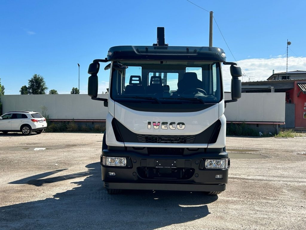 IVECO EUROCARGO 180E32K NUOVO SCARRABILE - Haakarmsysteem vrachtwagen: afbeelding 2 IVECO EUROCARGO 180E32K NUOVO SCARRABILE - Haakarmsysteem vrachtwagen: afbeelding 2