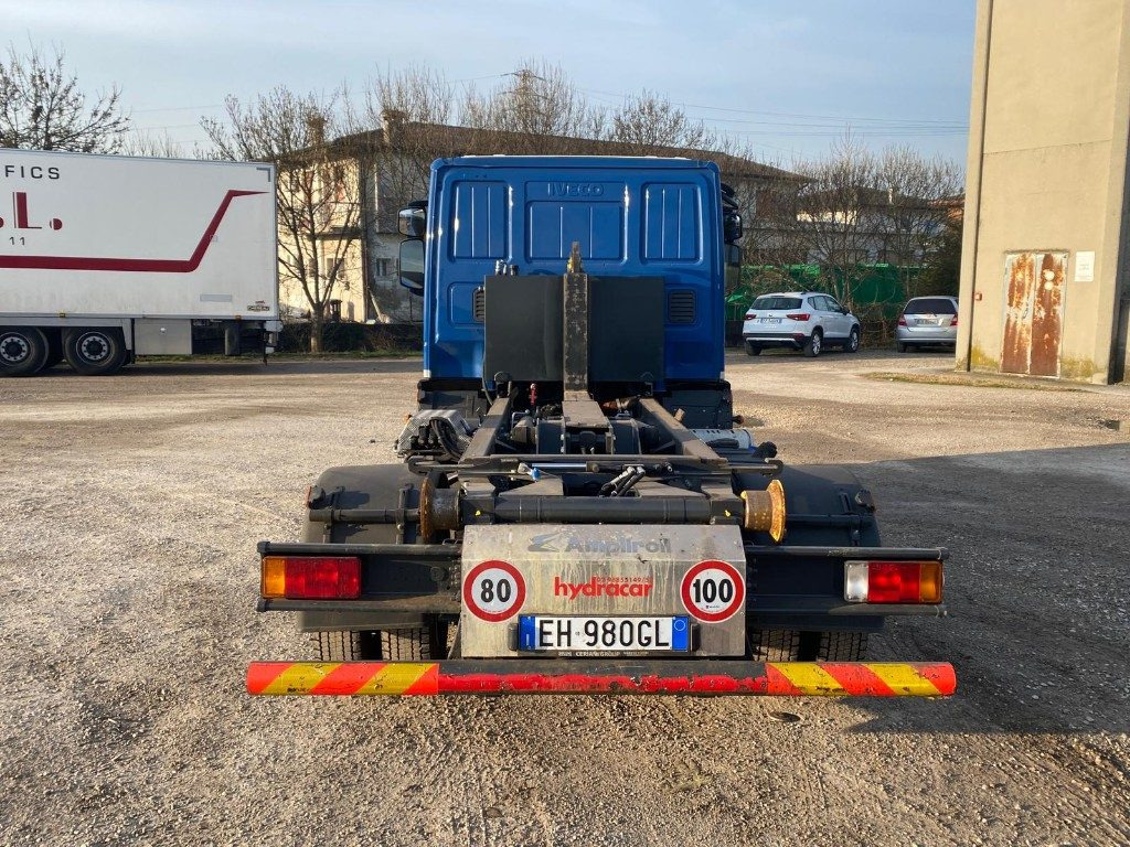 IVECO EUROCARGO 75E18 SCARRABILE - Haakarmsysteem vrachtwagen: afbeelding 5 IVECO EUROCARGO 75E18 SCARRABILE - Haakarmsysteem vrachtwagen: afbeelding 5